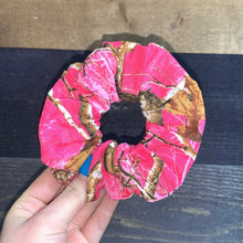 Load image into Gallery viewer, Scrunchies