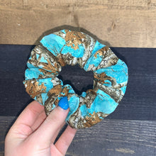 Load image into Gallery viewer, Scrunchies